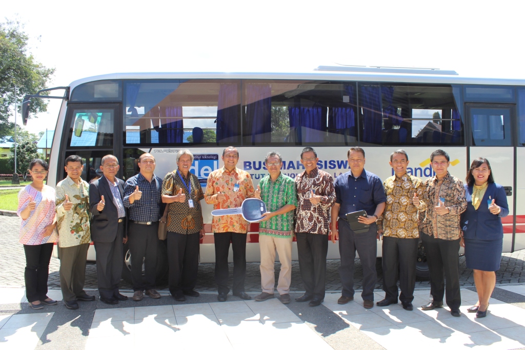 A SCHOOL BUS FROM BANK MANDIRI FOR IT DEL