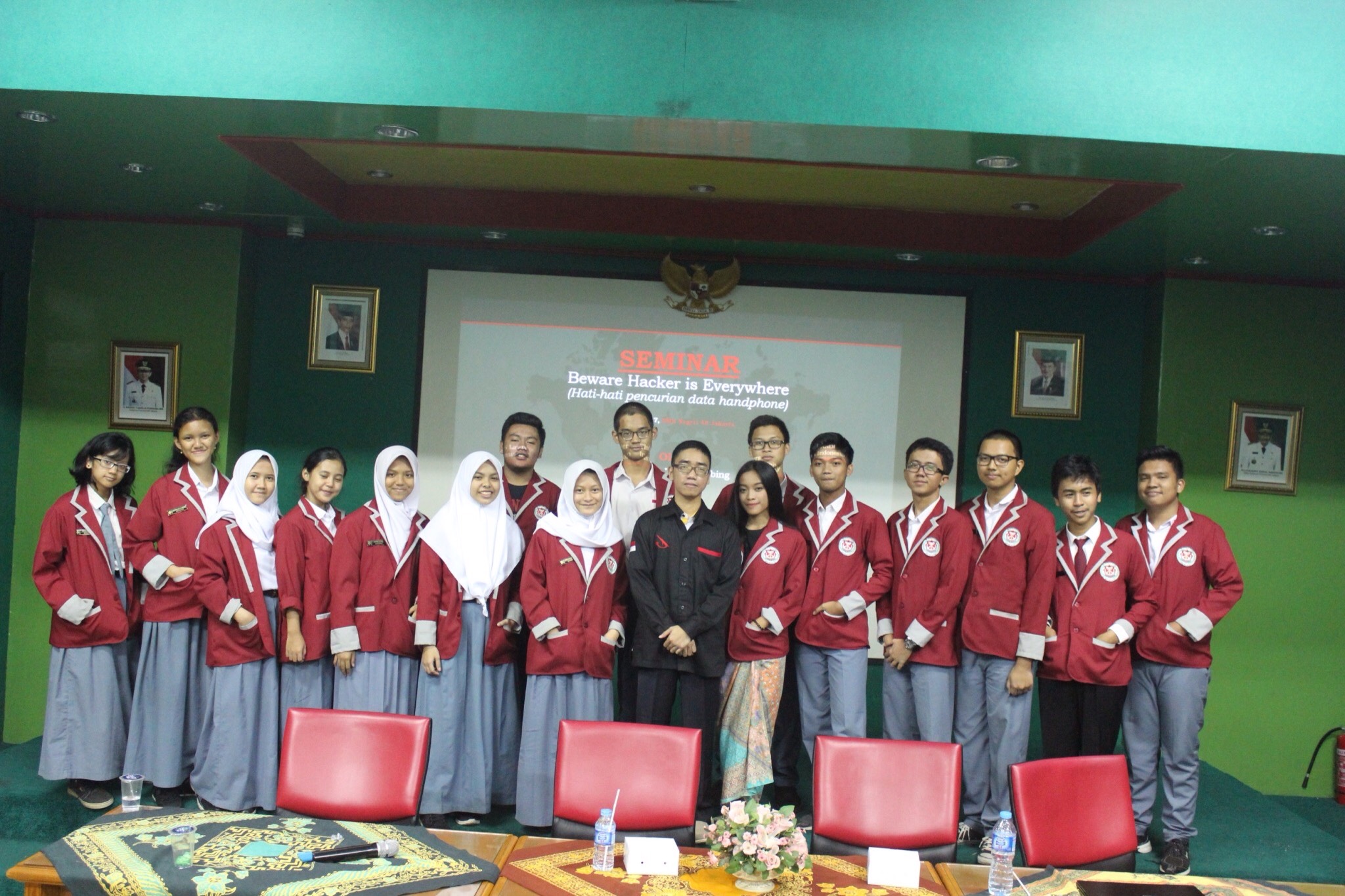Alumni IT Del sebagai Pembicara pada Seminar Beware Hacker is Everywhere di SMA Negeri 48 Jakarta