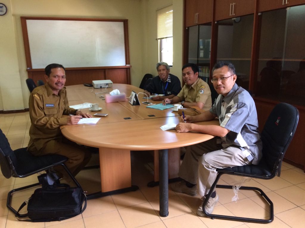 IT Del Discusses How to Improve the Quality of Education at Toba Samosir Regency