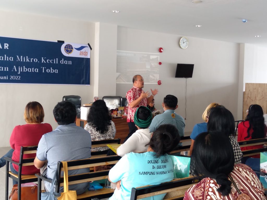 Seminar Penguatan Digitalisasi Usaha Mikro, Kecil dan Menengah di Pelabuhan Ajibata Toba