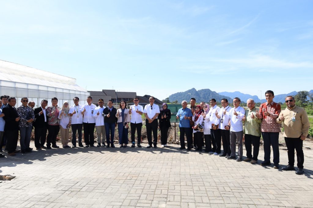 Kunjungan Kerja Ketua DEN ke TSTH2 IT Del Perkuat Kolaborasi Pemerintah, Kampus, dan Industri