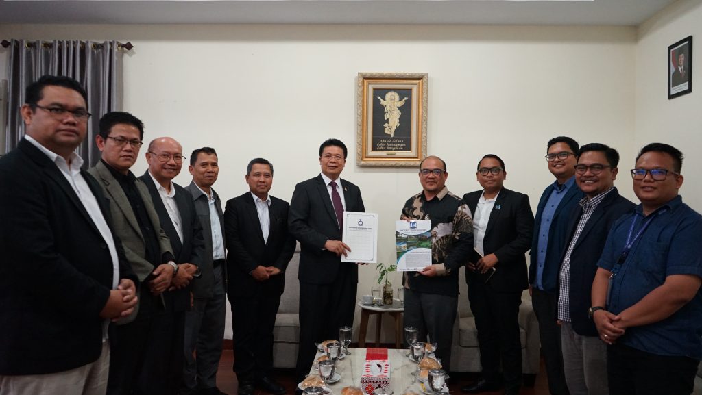 IT Del dan HKBP Jalin Kerja Sama Penguatan Transformasi Digital dan Tri Dharma Perguruan Tinggi