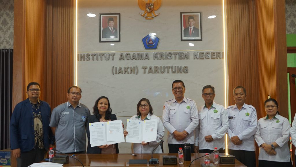 IT Del dan IAKN Tarutung Perkuat Kemitraan dalam Pengembangan SDM dan Teknologi